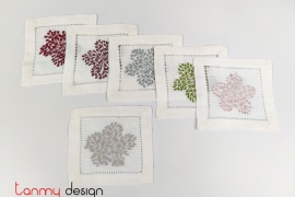 Set of 6 coasters hand-embroidered with colored fireworks 10*10 cm